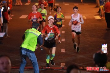BƯỚC CHẠY CHÀO XUÂN THÀNH PHỐ QUẢNG NGÃI 2024 - Ảnh #1249151