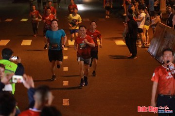 BƯỚC CHẠY CHÀO XUÂN THÀNH PHỐ QUẢNG NGÃI 2024 - Ảnh #1246698
