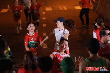 BƯỚC CHẠY CHÀO XUÂN THÀNH PHỐ QUẢNG NGÃI 2024 - Ảnh #1246221