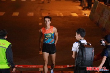 BƯỚC CHẠY CHÀO XUÂN THÀNH PHỐ QUẢNG NGÃI 2024 - Ảnh #1241450