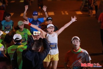 BƯỚC CHẠY CHÀO XUÂN THÀNH PHỐ QUẢNG NGÃI 2024 - Ảnh #1247333