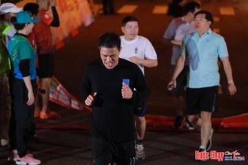 BƯỚC CHẠY CHÀO XUÂN THÀNH PHỐ QUẢNG NGÃI 2024 - Ảnh #1239242