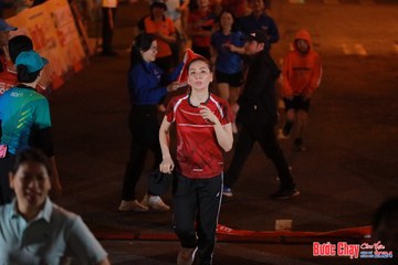 BƯỚC CHẠY CHÀO XUÂN THÀNH PHỐ QUẢNG NGÃI 2024 - Ảnh #1239945