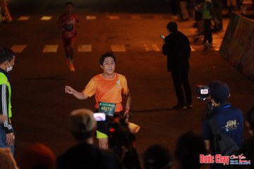 BƯỚC CHẠY CHÀO XUÂN THÀNH PHỐ QUẢNG NGÃI 2024 - Ảnh #1240779