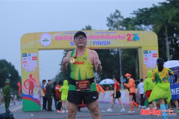 BƯỚC CHẠY CHÀO XUÂN THÀNH PHỐ QUẢNG NGÃI 2024 - Ảnh #1221861