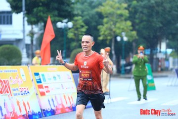 BƯỚC CHẠY CHÀO XUÂN THÀNH PHỐ QUẢNG NGÃI 2024 - Ảnh #1238326