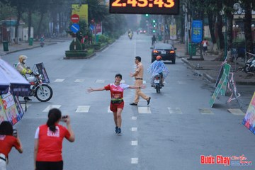 BƯỚC CHẠY CHÀO XUÂN THÀNH PHỐ QUẢNG NGÃI 2024 - Ảnh #1252366