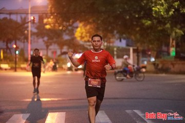 BƯỚC CHẠY CHÀO XUÂN THÀNH PHỐ QUẢNG NGÃI 2024 - Ảnh #1236759