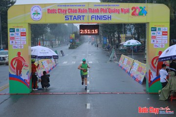 BƯỚC CHẠY CHÀO XUÂN THÀNH PHỐ QUẢNG NGÃI 2024 - Ảnh #1252407