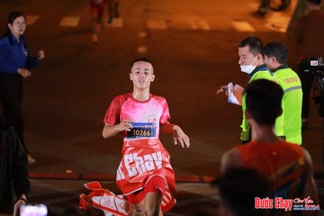 BƯỚC CHẠY CHÀO XUÂN THÀNH PHỐ QUẢNG NGÃI 2024 - Ảnh #1241850