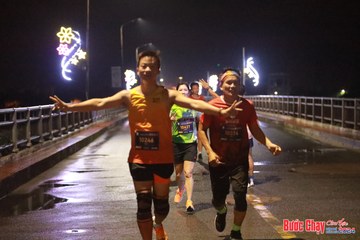 BƯỚC CHẠY CHÀO XUÂN THÀNH PHỐ QUẢNG NGÃI 2024 - Ảnh #1231274