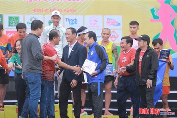 BƯỚC CHẠY CHÀO XUÂN THÀNH PHỐ QUẢNG NGÃI 2024 - Ảnh #1232091