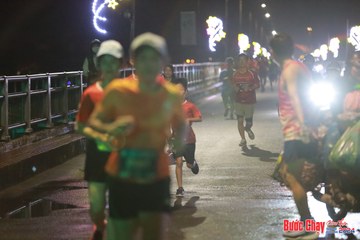 BƯỚC CHẠY CHÀO XUÂN THÀNH PHỐ QUẢNG NGÃI 2024 - Ảnh #1232188