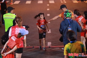 BƯỚC CHẠY CHÀO XUÂN THÀNH PHỐ QUẢNG NGÃI 2024 - Ảnh #1249732