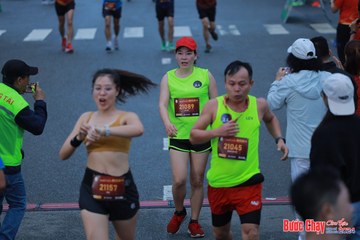 BƯỚC CHẠY CHÀO XUÂN THÀNH PHỐ QUẢNG NGÃI 2024 - Ảnh #1251740
