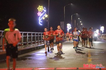 BƯỚC CHẠY CHÀO XUÂN THÀNH PHỐ QUẢNG NGÃI 2024 - Ảnh #1232654