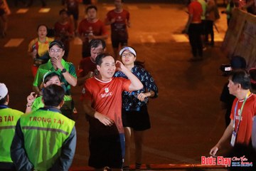 BƯỚC CHẠY CHÀO XUÂN THÀNH PHỐ QUẢNG NGÃI 2024 - Ảnh #1248150