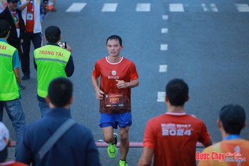 BƯỚC CHẠY CHÀO XUÂN THÀNH PHỐ QUẢNG NGÃI 2024 - Ảnh #1251384