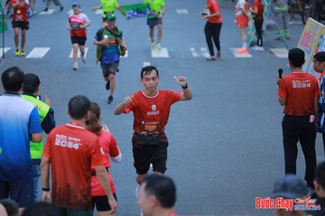 BƯỚC CHẠY CHÀO XUÂN THÀNH PHỐ QUẢNG NGÃI 2024 - Ảnh #1251577