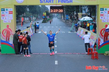 BƯỚC CHẠY CHÀO XUÂN THÀNH PHỐ QUẢNG NGÃI 2024 - Ảnh #1252074