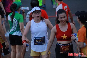 BƯỚC CHẠY CHÀO XUÂN THÀNH PHỐ QUẢNG NGÃI 2024 - Ảnh #1250935