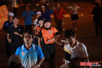 BƯỚC CHẠY CHÀO XUÂN THÀNH PHỐ QUẢNG NGÃI 2024 - Ảnh #1240205