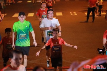 BƯỚC CHẠY CHÀO XUÂN THÀNH PHỐ QUẢNG NGÃI 2024 - Ảnh #1248764