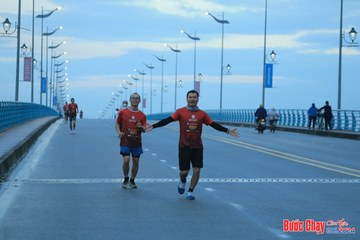 BƯỚC CHẠY CHÀO XUÂN THÀNH PHỐ QUẢNG NGÃI 2024 - Ảnh #1222533