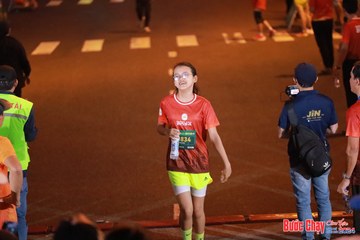 BƯỚC CHẠY CHÀO XUÂN THÀNH PHỐ QUẢNG NGÃI 2024 - Ảnh #1249112
