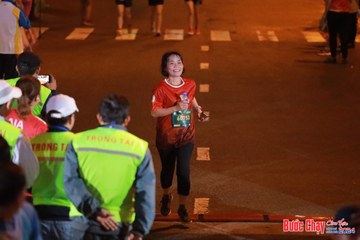BƯỚC CHẠY CHÀO XUÂN THÀNH PHỐ QUẢNG NGÃI 2024 - Ảnh #1248584