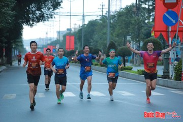 BƯỚC CHẠY CHÀO XUÂN THÀNH PHỐ QUẢNG NGÃI 2024 - Ảnh #1237011