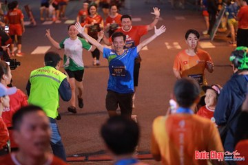 BƯỚC CHẠY CHÀO XUÂN THÀNH PHỐ QUẢNG NGÃI 2024 - Ảnh #1249570