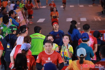BƯỚC CHẠY CHÀO XUÂN THÀNH PHỐ QUẢNG NGÃI 2024 - Ảnh #1249932