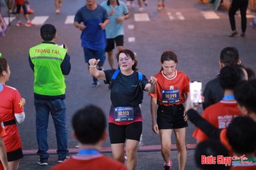 BƯỚC CHẠY CHÀO XUÂN THÀNH PHỐ QUẢNG NGÃI 2024 - Ảnh #1250333