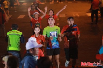 BƯỚC CHẠY CHÀO XUÂN THÀNH PHỐ QUẢNG NGÃI 2024 - Ảnh #1248802