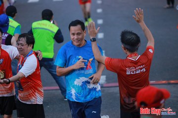 BƯỚC CHẠY CHÀO XUÂN THÀNH PHỐ QUẢNG NGÃI 2024 - Ảnh #1251040