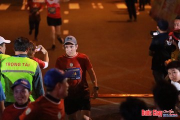 BƯỚC CHẠY CHÀO XUÂN THÀNH PHỐ QUẢNG NGÃI 2024 - Ảnh #1248091