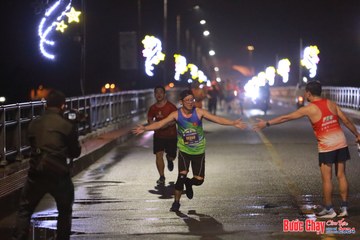 BƯỚC CHẠY CHÀO XUÂN THÀNH PHỐ QUẢNG NGÃI 2024 - Ảnh #1230735