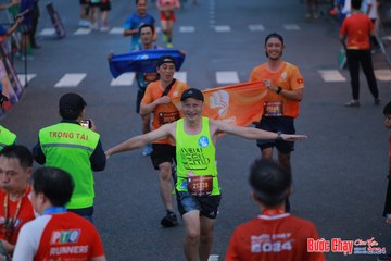 BƯỚC CHẠY CHÀO XUÂN THÀNH PHỐ QUẢNG NGÃI 2024 - Ảnh #1251018