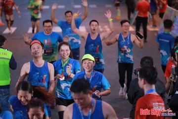 BƯỚC CHẠY CHÀO XUÂN THÀNH PHỐ QUẢNG NGÃI 2024 - Ảnh #1250247