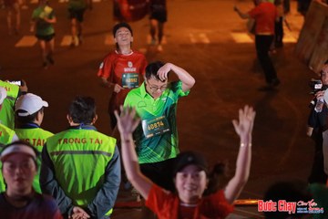 BƯỚC CHẠY CHÀO XUÂN THÀNH PHỐ QUẢNG NGÃI 2024 - Ảnh #1248343