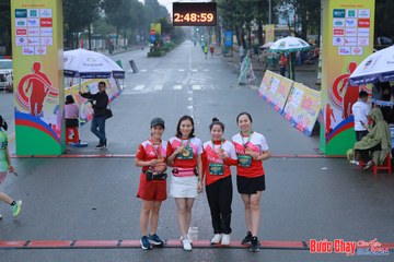 BƯỚC CHẠY CHÀO XUÂN THÀNH PHỐ QUẢNG NGÃI 2024 - Ảnh #1252404