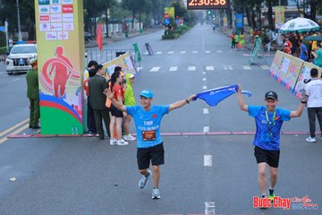 BƯỚC CHẠY CHÀO XUÂN THÀNH PHỐ QUẢNG NGÃI 2024 - Ảnh #1252146