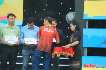 BƯỚC CHẠY CHÀO XUÂN THÀNH PHỐ QUẢNG NGÃI 2024 - Ảnh #1233507