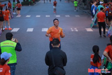 BƯỚC CHẠY CHÀO XUÂN THÀNH PHỐ QUẢNG NGÃI 2024 - Ảnh #1250812