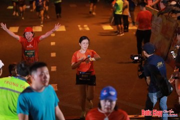 BƯỚC CHẠY CHÀO XUÂN THÀNH PHỐ QUẢNG NGÃI 2024 - Ảnh #1248546