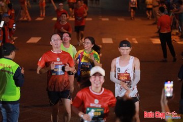 BƯỚC CHẠY CHÀO XUÂN THÀNH PHỐ QUẢNG NGÃI 2024 - Ảnh #1249161