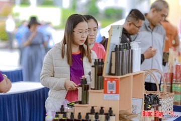 BƯỚC CHẠY CHÀO XUÂN THÀNH PHỐ QUẢNG NGÃI 2024 - Ảnh #1198425