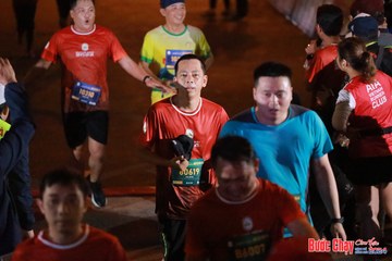 BƯỚC CHẠY CHÀO XUÂN THÀNH PHỐ QUẢNG NGÃI 2024 - Ảnh #1246738