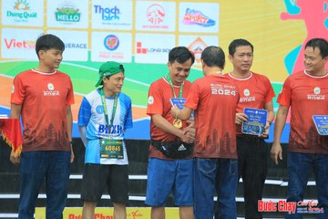 BƯỚC CHẠY CHÀO XUÂN THÀNH PHỐ QUẢNG NGÃI 2024 - Ảnh #1233349